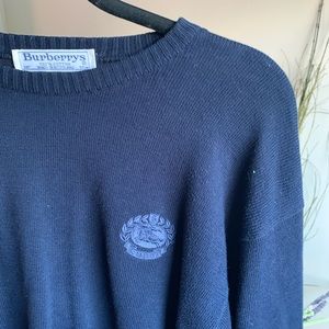 burberry navy crew neck sweater // authentic //